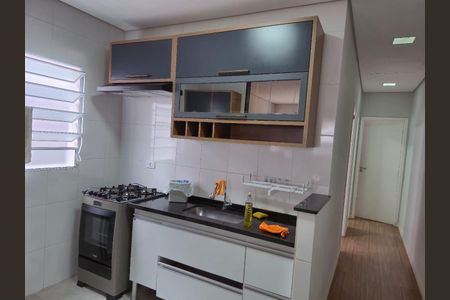 Casa de condomínio para alugar com 60m², 2 quartos e 2 vagas