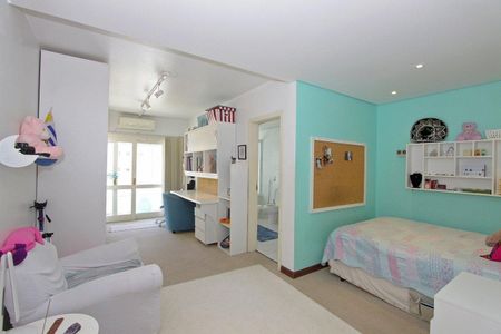 Casa à venda com 510m², 4 quartos e 3 vagasQuarto 2