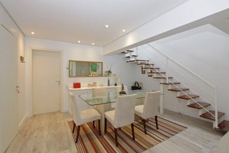 Casa à venda com 510m², 4 quartos e 3 vagasSala 