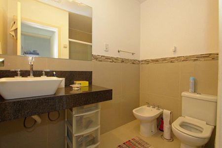 Casa à venda com 510m², 4 quartos e 3 vagasBanheiro 2