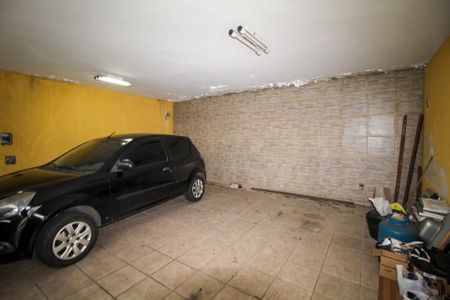 Casa à venda com 600m², 5 quartos e 6 vagas Casa à venda com 600m², 5 quartos e 6 vagasGaragem