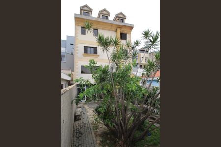 Casa à venda com 600m², 5 quartos e 6 vagas Casa à venda com 600m², 5 quartos e 6 vagasJardim e Churrasqueira