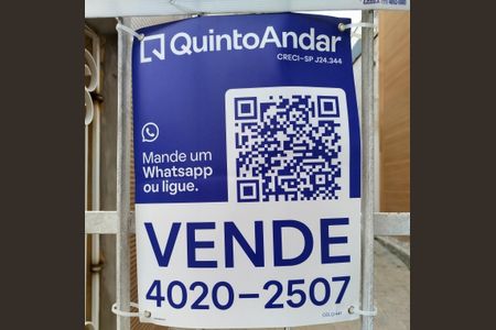 Casa à venda com 600m², 5 quartos e 6 vagas Casa à venda com 600m², 5 quartos e 6 vagasPlaca CCLO-441