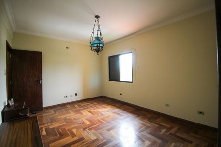 Casa à venda com 600m², 5 quartos e 6 vagas Casa à venda com 600m², 5 quartos e 6 vagasSuíte 1