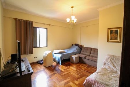 Casa à venda com 600m², 5 quartos e 6 vagas Casa à venda com 600m², 5 quartos e 6 vagasQuarto 3