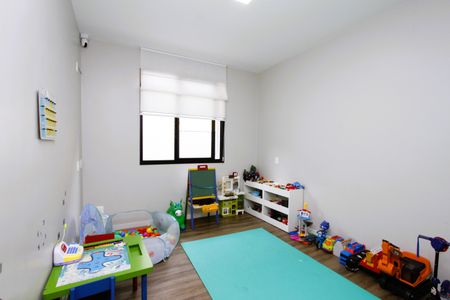 Casa à venda com 380m², 4 quartos e 4 vagasQuarto 2