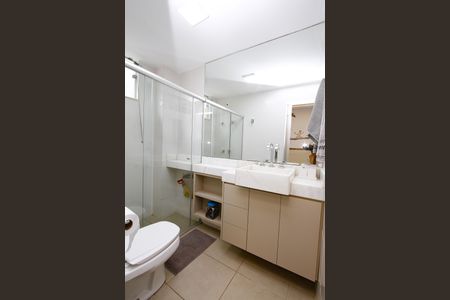 Casa à venda com 380m², 4 quartos e 4 vagasBanheiro da Suíte 4