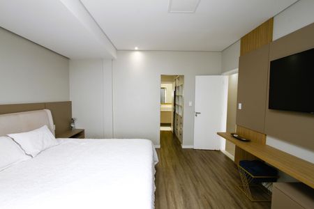 Casa à venda com 380m², 4 quartos e 4 vagasQuarto 3 - Suíte