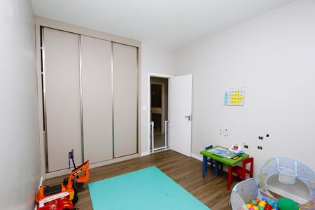 Casa à venda com 380m², 4 quartos e 4 vagasQuarto 2