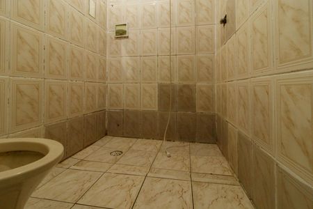 Banheiro de casa para alugar com 1 quarto, 96m² em Parque Vitoria, São Paulo