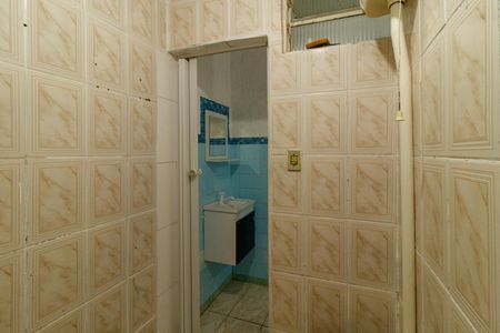 Banheiro de casa para alugar com 1 quarto, 96m² em Parque Vitoria, São Paulo