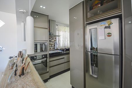 Apartamento à venda com 60m², 2 quartos e 1 vagaCozinha e Área de Serviço