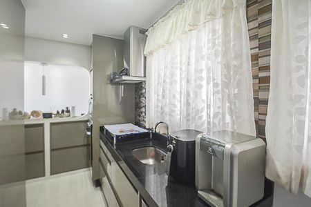Apartamento à venda com 60m², 2 quartos e 1 vagaCozinha e Área de Serviço