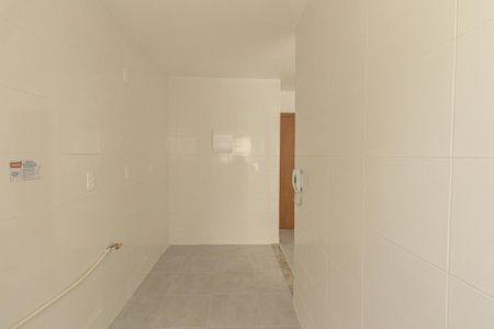 Apartamento para alugar com 47m², 2 quartos e 1 vaga Apartamento para alugar com 47m², 2 quartos e 1 vagaCozinha e Área de Serviço