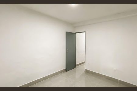 Quarto 2 de casa para alugar com 2 quartos, 150m² em Jardim Lisboa, São Paulo