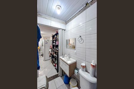 Casa à venda com 240m², 3 quartos e 1 vagaCasa 2 - Banheiro