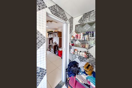 Casa à venda com 240m², 3 quartos e 1 vagaBanheiro da Suíte 2