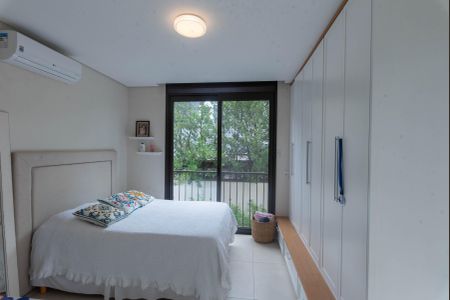 Casa de condomínio à venda com 318m², 3 quartos e 4 vagasSuíte 3