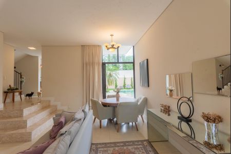 Sala de casa de condomínio à venda com 3 quartos, 318m² em Jardim Nova Europa, Campinas