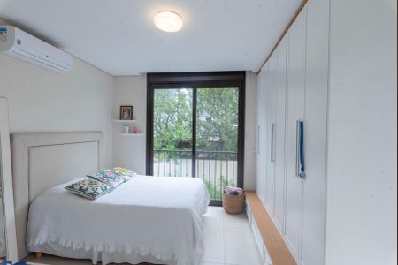 Casa de condomínio à venda com 318m², 3 quartos e 4 vagasSuíte 3