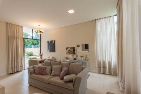 Sala de casa de condomínio à venda com 3 quartos, 318m² em Jardim Nova Europa, Campinas