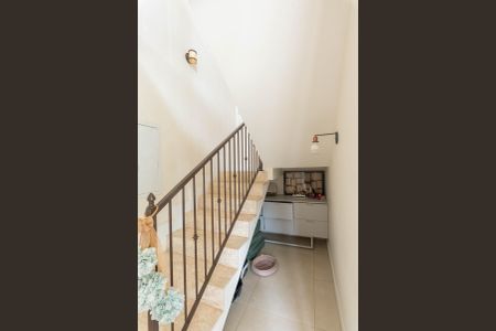 Escada de casa de condomínio à venda com 3 quartos, 318m² em Jardim Nova Europa, Campinas