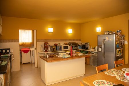 Casa para alugar com 415m², 3 quartos e 5 vagasCozinha