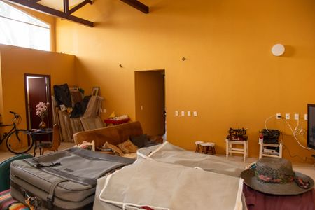 Sala de casa à venda com 3 quartos, 415m² em Vila Cordeiro, São Paulo