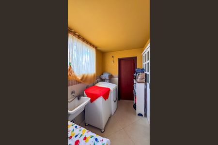 Casa para alugar com 415m², 3 quartos e 5 vagasÁrea de Serviço