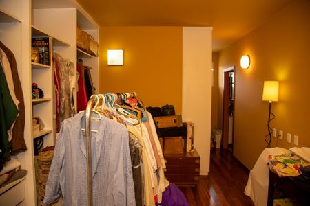 Casa para alugar com 415m², 3 quartos e 5 vagasCloset da suíte 1