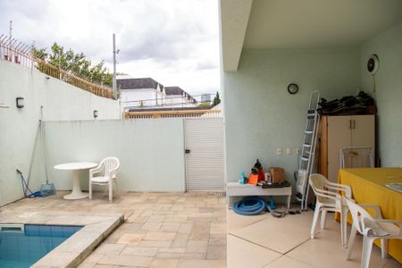 Casa para alugar com 415m², 3 quartos e 5 vagasPiscina