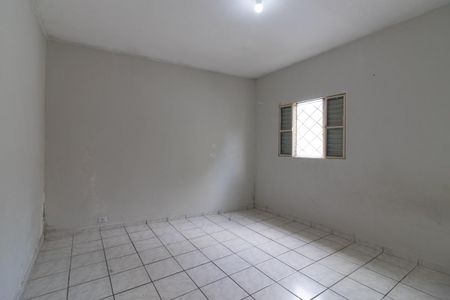 Casa para alugar com 132m², 1 quarto e 2 vagasQuarto