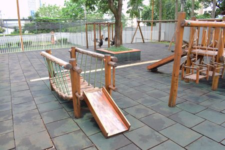 Apartamento para alugar com 78m², 2 quartos e 2 vagasÁrea comum - Playground