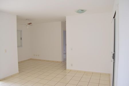 Apartamento para alugar com 78m², 2 quartos e 2 vagasSala