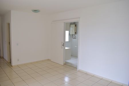 Apartamento para alugar com 78m², 2 quartos e 2 vagasSala