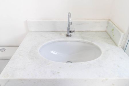 Apartamento para alugar com 58m², 2 quartos e 1 vaga Apartamento para alugar com 58m², 2 quartos e 1 vagaBanheiro do Quarto 2