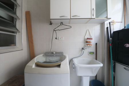 Apartamento para alugar com 115m², 3 quartos e 1 vagaÁrea de Serviço