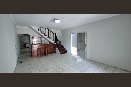 Sala de casa para alugar com 3 quartos, 251m² em Vila Virginia, Itaquaquecetuba