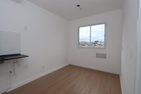 Sala de apartamento para alugar com 1 quarto, 24m² em Jardim Vila Carrão, São Paulo