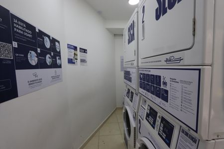 Apartamento para alugar com 24m², 1 quarto e sem vagaÁrea comum - Lavanderia Coletiva