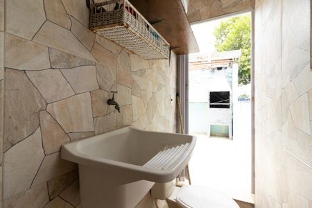 Casa para alugar com 45m², 3 quartos e sem vagaÁrea de Serviço