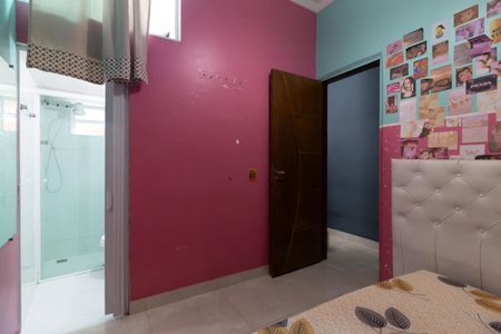 Suíte 1 de casa para alugar com 3 quartos, 45m² em Parque Cisper, São Paulo