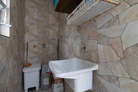 Casa para alugar com 45m², 3 quartos e sem vagaÁrea de Serviço