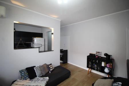 Sala de apartamento para alugar com 3 quartos, 65m² em Navegantes, Porto Alegre