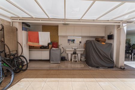 Apartamento para alugar com 450m², 3 quartos e 4 vagasÁrea de Serviço