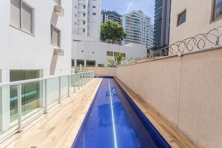 Apartamento para alugar com 450m², 3 quartos e 4 vagasÁrea comum - Piscina