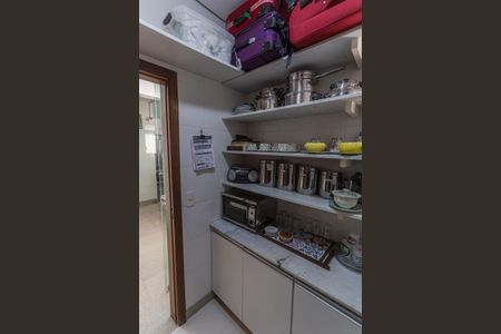 Apartamento para alugar com 450m², 3 quartos e 4 vagasDespensa