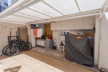 Apartamento para alugar com 450m², 3 quartos e 4 vagasÁrea de Serviço