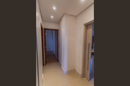 Apartamento para alugar com 450m², 3 quartos e 4 vagasCorredor