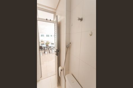 Apartamento para alugar com 450m², 3 quartos e 4 vagasBanheiro da Área Privativa Gourmet